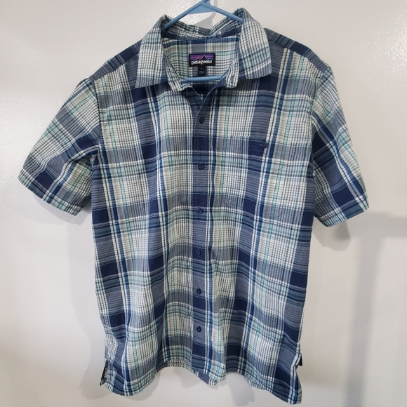 Patagonia Other - Patagonia worn wear shirt sz Men's L